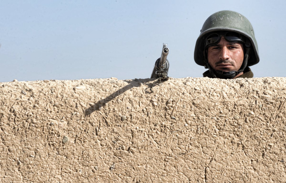 As I left the tent this guy was looking over the wall, I think he was unhappy the officers were having scoff while he stagged on outside!  #TenYearsOn  #Herrick13