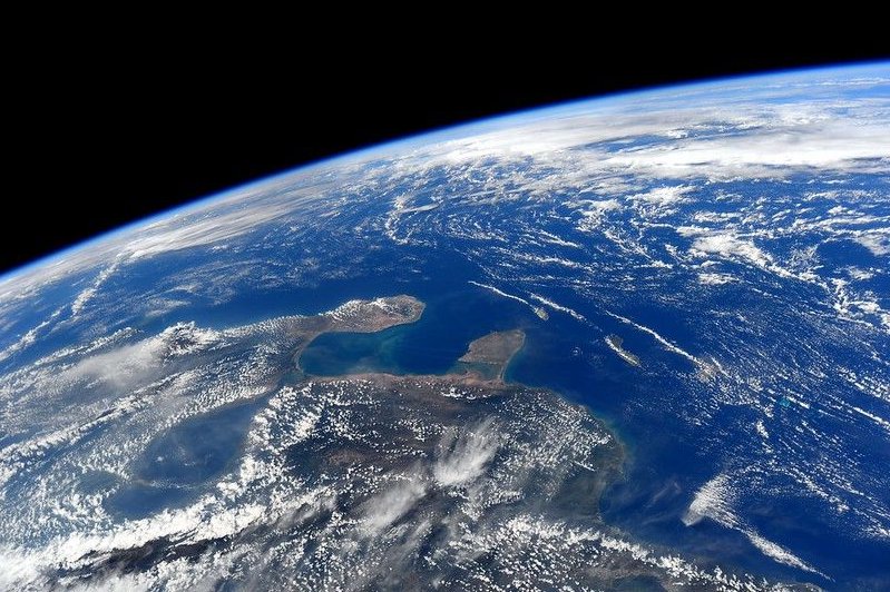 sciencelover_rs's tweet photo. Por si no sabían, el estado Zulia tiene un muy bonito álbum de fotos desde el espacio, específicamente desde la @Space_Station 🛰

Además, tiene sus hitos espaciales importantes✨

Esta semana, el #HiloEspacial🤓está dedicado a la Zulianidad☀ https://t.co/uW1hzOkHwT