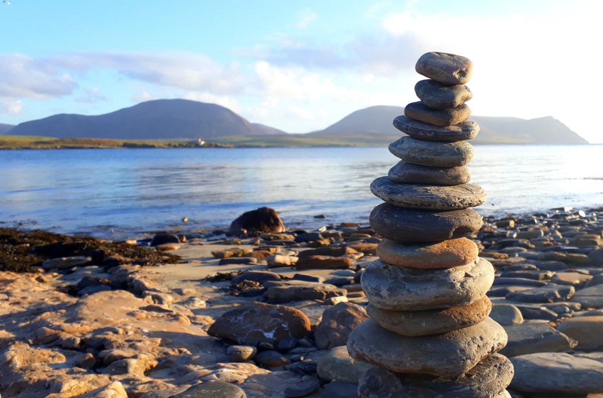 CooperBarnsley's tweet image. 🧩 #MuseumJigsaws 🧩 #NationalPuzzleDay

Bonus 'guest' puzzle from @OrkneyLibrary  
Stack of pebbles and the Islands of Hoy and Graemsay

Simply follow this link: ➡ bit.ly/NPDJigsaw1

What's your best time? Share this post to challenge others!