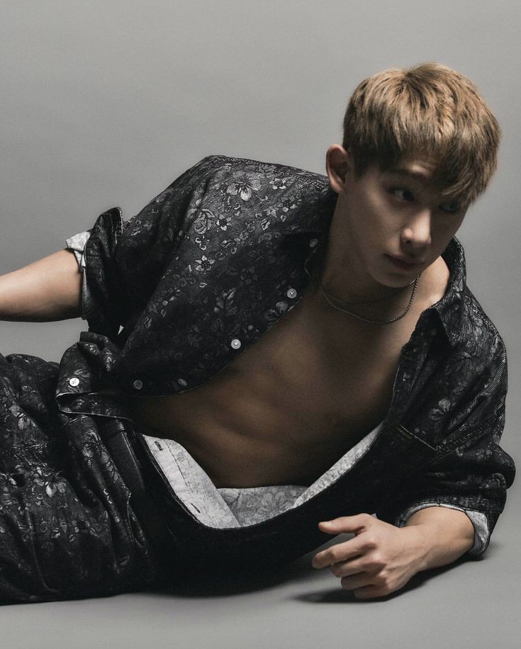  #StanWorld  #wonho @official__wonho