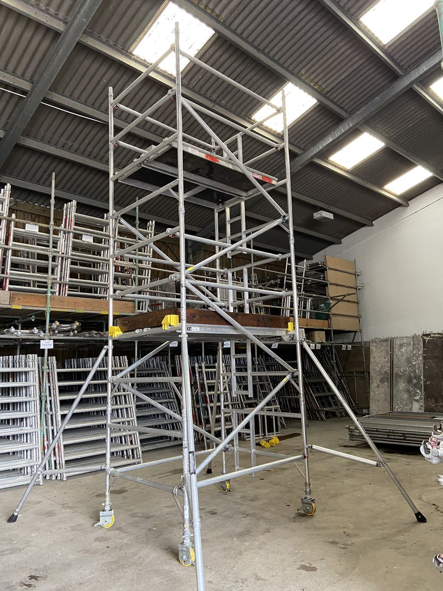 HumptyWEFC2023's tweet photo. Got my PASMA certificate today. I can now construct and dismantle aluminium towers 😁 @ACBeckLtd #paint #renovate #decorate https://t.co/Z2QSFZhvN0