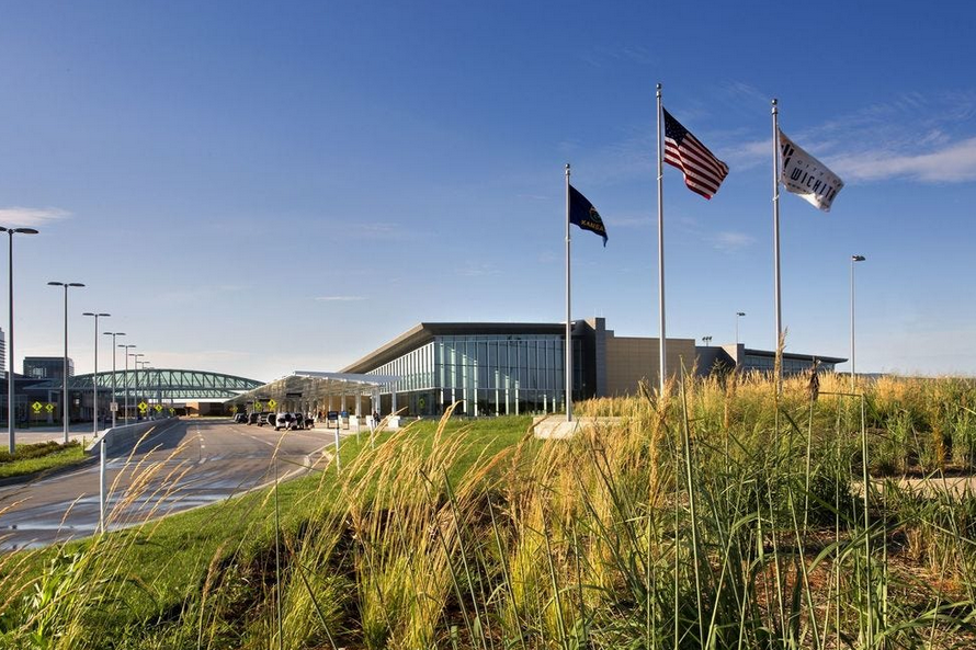 FlyICT's tweet photo. This is the last week to vote for ICT for Best Small Airport in the U.S.! Remember to keep voting daily on each device. The polls close on Monday, February 1. #ILoveWichita #ProjectWichita #IFlyICT https://t.co/VZvesuXzmb https://t.co/TpHoi1hLAT