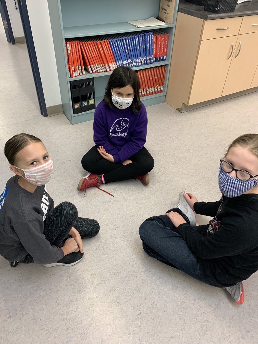 cchem3's tweet photo. Morning Meetings @PrideInThePaw #BellLetsTalk https://t.co/DE0ynwd2Sx