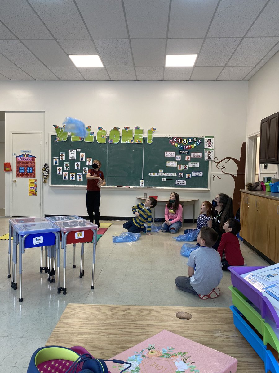 PleasantBaySch's tweet photo. We are testing parachutes today! 🪂 https://t.co/ViCMcRXzUK