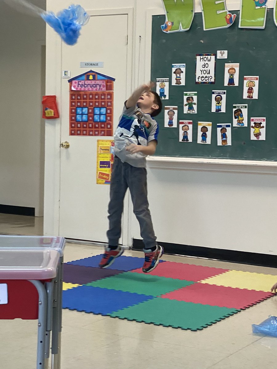PleasantBaySch's tweet photo. We are testing parachutes today! 🪂 https://t.co/ViCMcRXzUK