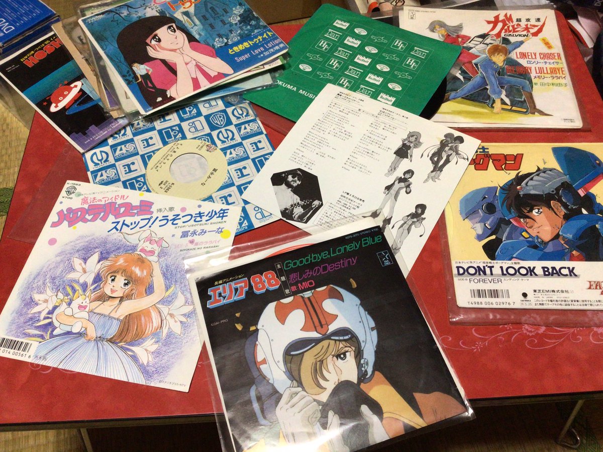 サークル デフロスト 自主制作アニメ3 27ﾚﾄﾛexpo 中の紙袋とかどーいうデザインなんだろう レコード会社のレーベル一覧なのかな とりあえず80年代後半のepは表面にバーコードが入ってるみたいですね