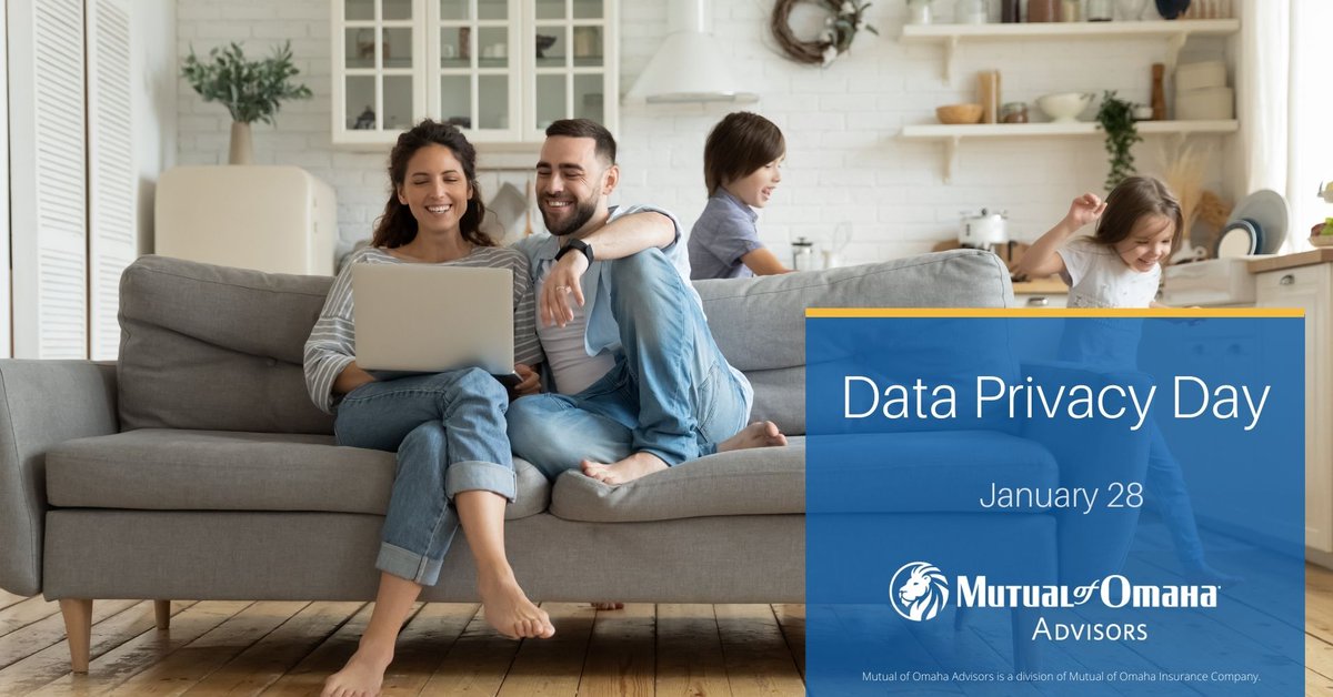 SuzanneKatz5's tweet photo. Check out these tips to help you stay safe online. #DataPrivacyDay https://t.co/nOFAYmtVB8 https://t.co/juofwu7RQV