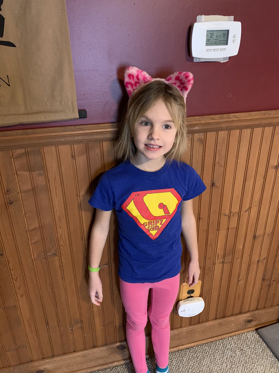 GoodTriLars's tweet photo. Today is “favorite team” spirit day at Salem’s school. Her favorite team is the @GripzGym ninja team. (We don’t watch traditional sports) https://t.co/fTz6FDgxVP