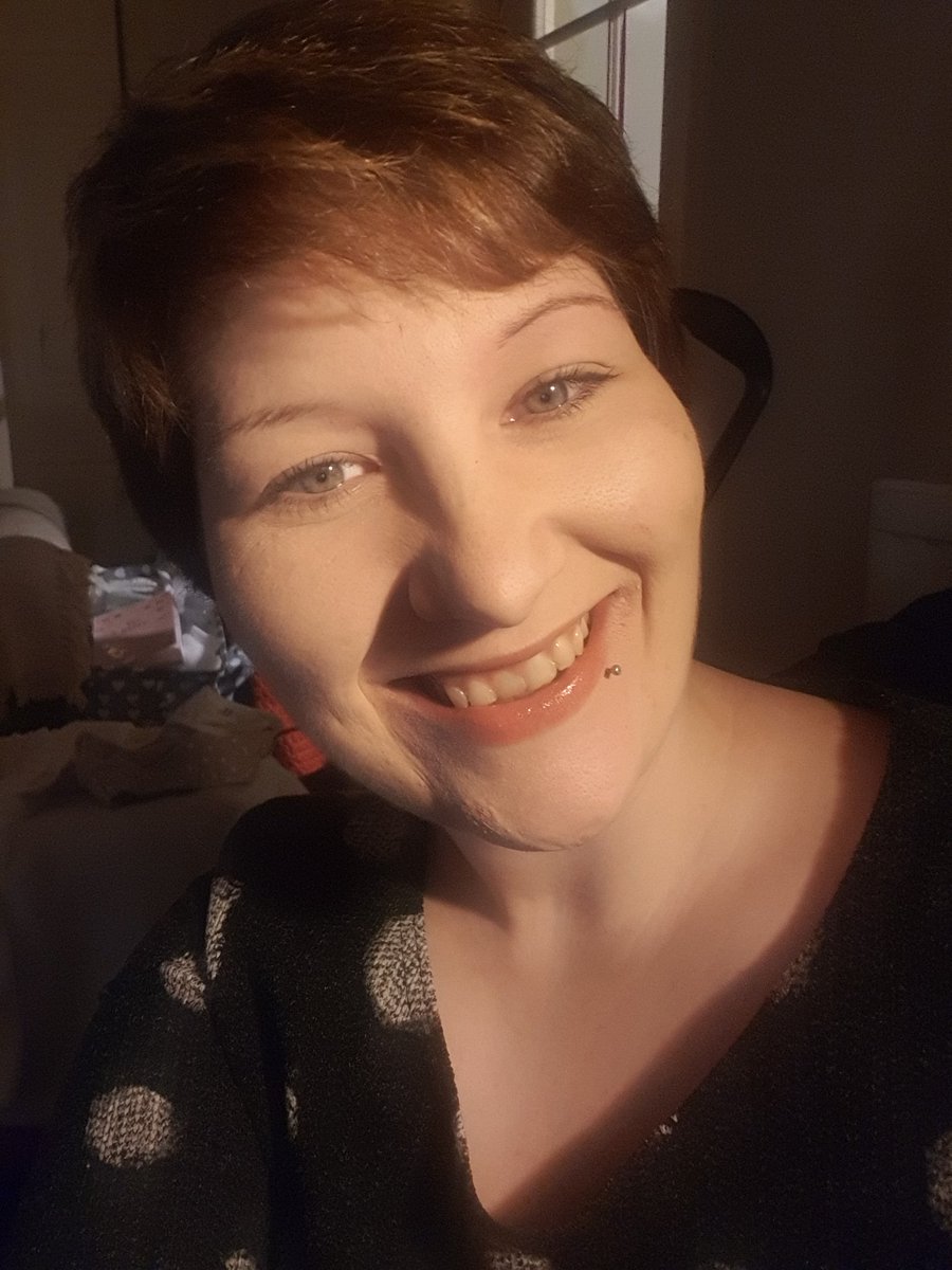 Rox Davies tweet media