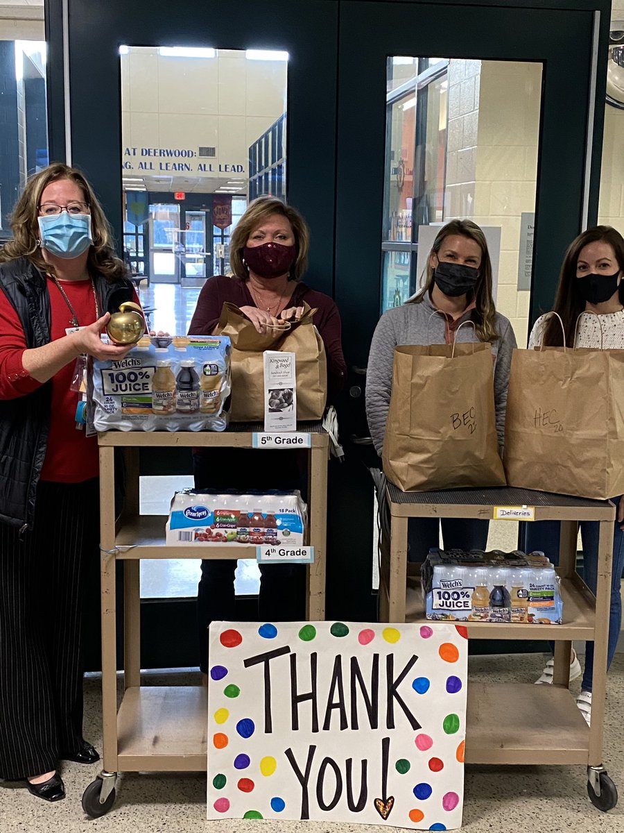 DWE earned the Golden Apple Award from <a href="/txstatepta/">Texas PTA</a>! Today the Humble ISD Council of PTAs honored our staff with breakfast from <a href="/KingwoodBagel/">Kingwood Bagel</a>! 💯% of DWE staff has joined our amazing  <a href="/DWEPTA1/">DWEPTA</a>. Thank you! 🐬❤️