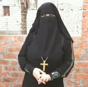 عاوز كلبه خاضعه انهش لحمها السمع والطاعه لسيدها