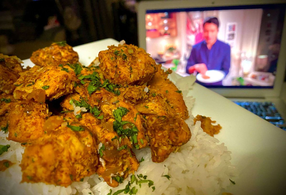 HauntingNet's tweet image. Written and performed by Sri Rao, #BollywoodKitchen is an #ImmersiveExperience that connects audiences to the host through memories of his childhood, his favorite #Bollywood films, his parent's immigration, and the food that filled his plate. 
haunting.net/bollywood-kitc…