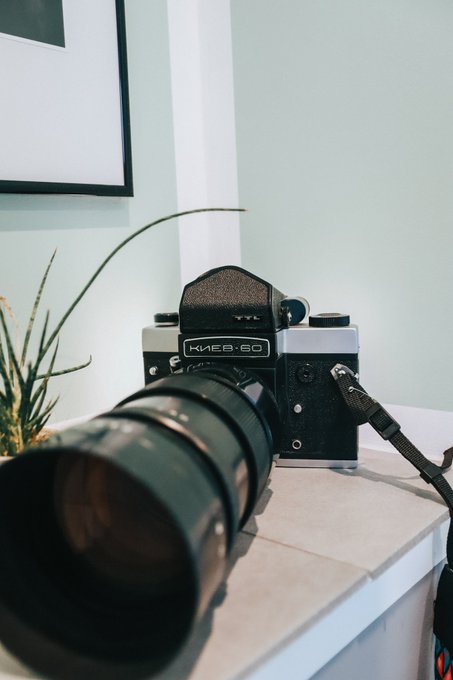 2 pic. Shot my new favourite picture with my favourite camera on my favourite film. Feels good when things