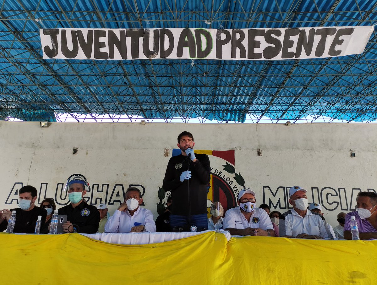 organizacionAD's tweet photo. ¡Grande nuestra linda Barinas!
Esta tierra llanera sigue siendo cuna de gente humilde y honesta, de ADecos que están dispuestos a lucha por Venezuela. Hoy @ADemocratica, representada por @prospericarlos y @RamonGuevaraMRD, deja claro que aquí nadie se rinde.
¡ADelante compañeros! https://t.co/J2v9l8QWtW