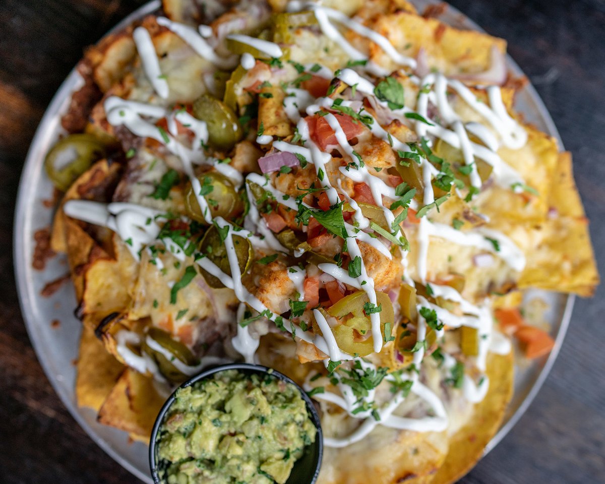 Have you heard the good news? Kirkwood Bar is BACK starting TODAY at 5pm! 🥳🍻 Can't make it in, but want all the #KirkwoodBarChi tasty eats? Visit bit.ly/3agdJwT for carryout and delivery orders! 😋