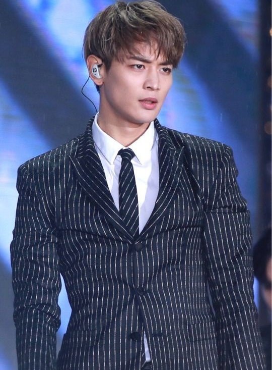yeonjunkmate's tweet photo. topic: minho from shinee https://t.co/i3kvqcQcQO