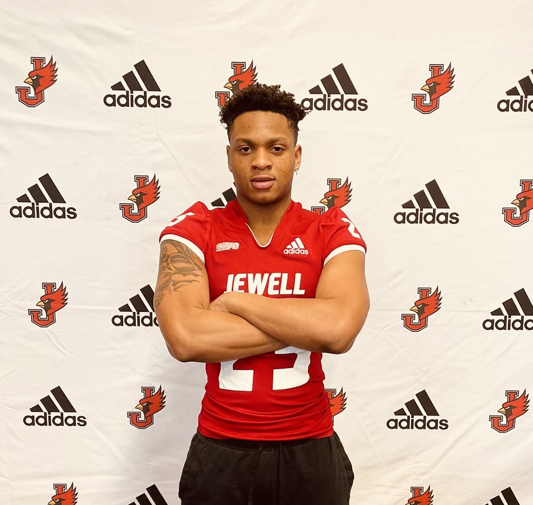Jclay21Elite's tweet photo. COMMITTED!!!! #DefendTheNest 🔴⚪️
@JewellFootball @coachsweetlou @mmcgli1 https://t.co/pDBjNx7ONB