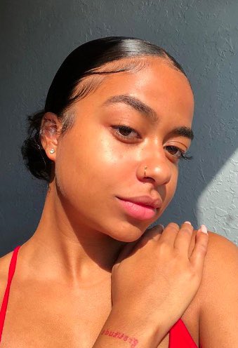 You’ll love this toner if you want a gentler budget friendly alternative to paulas choices bha, In my opinion, ROSEN’s toner offers more of a value and is going to help you reach your skin goals a little quicker.