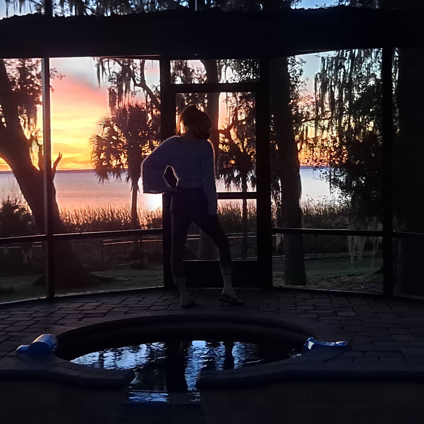 2 pic. 🌅☀️ https://t.co/xPReiSIFw2