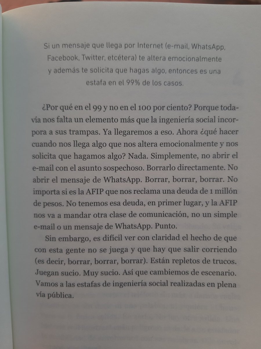 lichoiribarne's tweet image. 📖 #HackearánTuMente