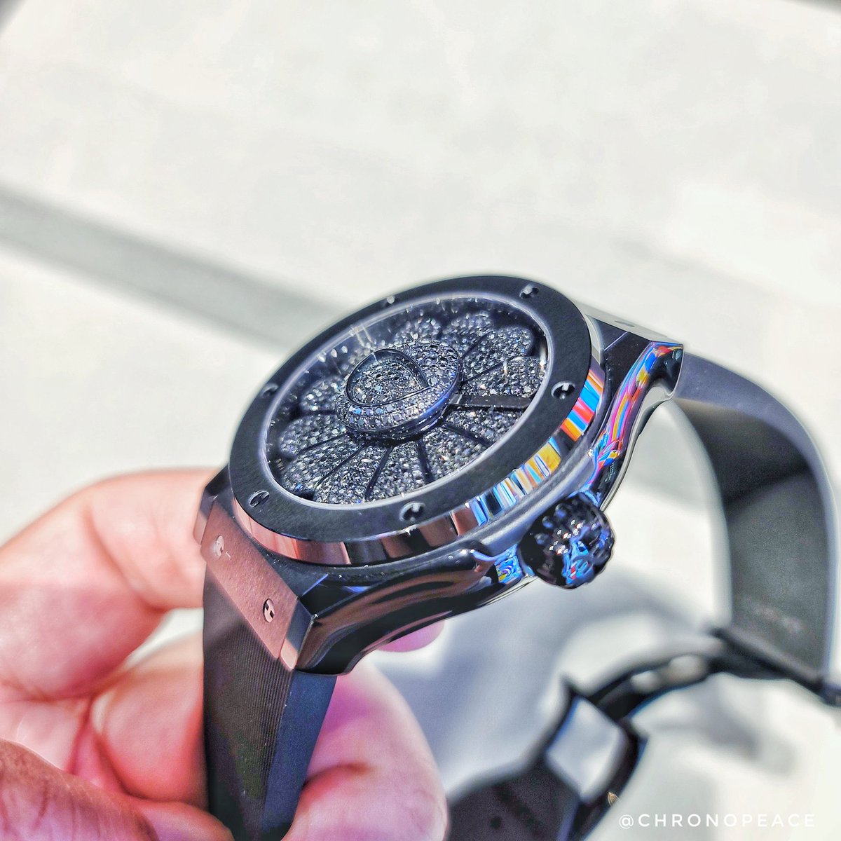 超ポイント祭?期間限定】 ウブロ HUBLOT 村上隆 スマホケース Mサイズ