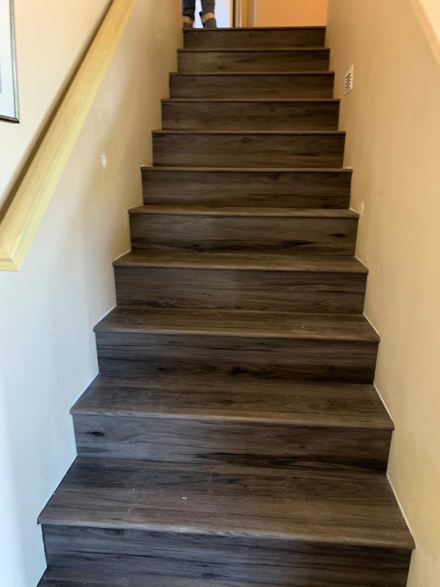 InteriorsNative's tweet image. Making good progress today on this Oceanside luxury vinyl plank from the Topaz collection. Install and baseboards will finish today in Casa Grande, AZ. Message us today for a free estimate on your next flooring project!  #luxury #vinyl #quote