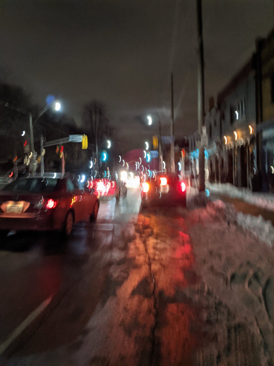 JsFrPe's tweet image. Parked in the bike lane on Davenport eastbound at Christie. Barriers, education and enforcement.  @ParkingTPS @CityofToronto @TrafficServices #BikeTO #VisionZero @BikingToronto @TPS_BikeHart @Car_In_Bikelane @TPS_pke_rider @m_layton