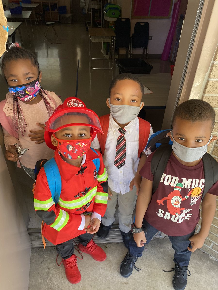 A teacher, two firefighters, and an astronaut! What do you want to be when you grow up? #CareerWeek 👩🏼‍🏫🧑🏽‍🚒👩🏾‍🚀