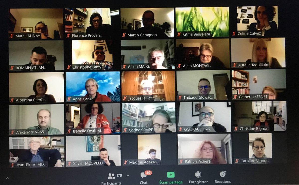 RE_HautsdeSeine's tweet photo. Nous sommes 200 marcheuses et marcheurs des #HautsdeSeine ce soir autour de nos ministres, parlementaires, élus locaux, référents, pour dessiner ensemble les perspectives politiques de demain. @JMaireofficiel @celinecalvez @Ch_Hennion @lauriannerossi @flprovendier @AdrienTaquet https://t.co/IDX6LeB6mP