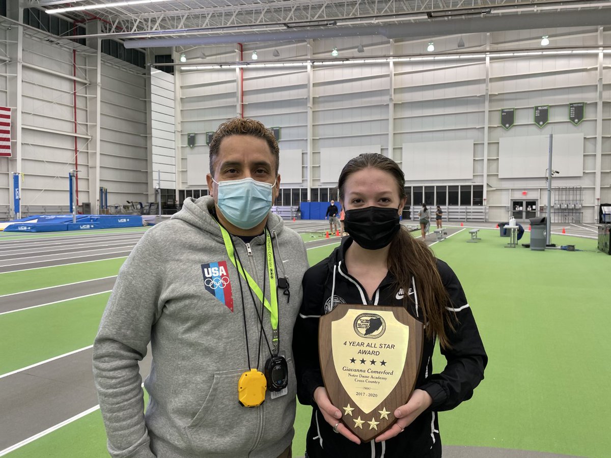 OBTFAC's tweet image. Congrats to Gia Comerford! 🥳

Gia was awarded the SI HS Track &amp;amp; Field Association Four Year Cross Country All-Star Award. 

Gia helped the Notre Dame Academy XC team to 2 CHSAA Intersectional State Championships! Off to Wagner in the fall!

#WaveRunners | #OneTeamOneGoal