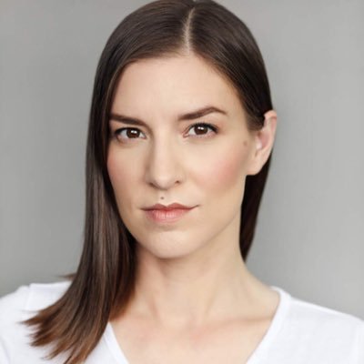 TheSphereHunter's tweet image. As many of you know, Jeanette Maus, one of the actors who played multiple characters and one of the main witches in RE: Village, has passed away. She had a gofundme set up to help pay for treatment. Now let's help her family by completing that funding.
gofundme.com/f/help-jeanett…