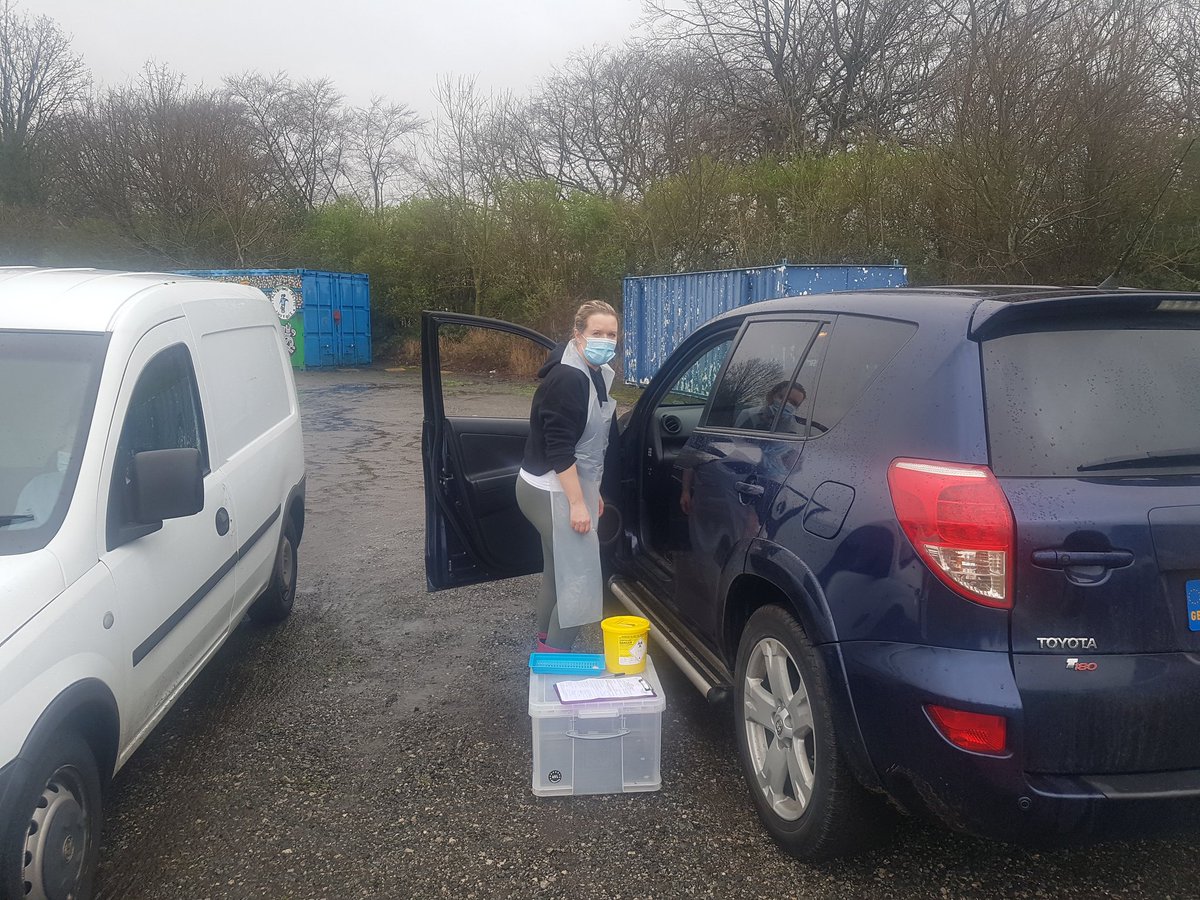Our amazing Immunisation Team Leader Angela in action today at Stalybridge Celtic Junior football club#school based Immunisations#Tameside SN innovative ways of working.. more than 200 vaccinations admnistered today!!