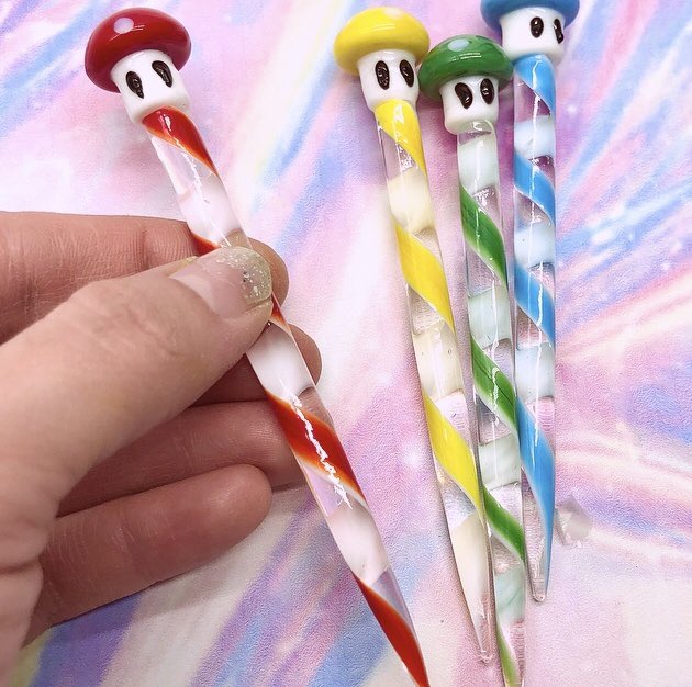 puffpixies's tweet photo. More love for mushies 💖🍄

https://t.co/uZtCVSalPP

#dankdivas #beastcoast #cannabiscuties #weed #weedmodels #curlyhair #cannabisdaily #cannabis #ganjawomxn #rawlife #stonerchick #cannabiscures #stonerbabes #daith #earpiercing #highsociety #highlife #weedvideos #nycweed https://t.co/cwY3zWmzrb