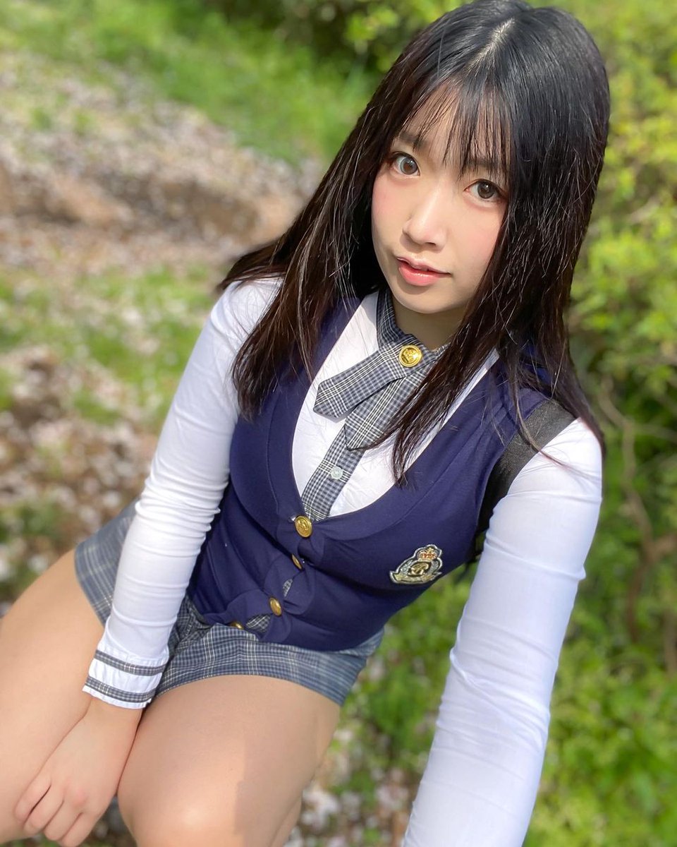 Asiancandy3's tweet photo. 200 abonnés 🎊🎉 pour vous remercier je propose un réel au 3 premiers qui s'abonne sur mon profil ici  : https://t.co/Fck3TvTfKx https://t.co/6ybiWFnlqZ