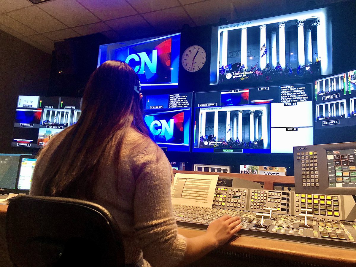 TVProdLab's tweet image. These ladies rock. Now @CookAlexandraI pulling double duty for @cronkitenews