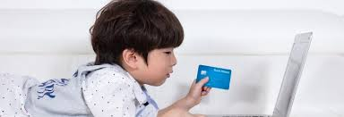 Erdelius_'s tweet photo. @ShaelRBLX @Slykage1 Rogue Lineage bm'ers driving their mom's credit card into bankruptcy be like https://t.co/p9D9Ik8Vi1