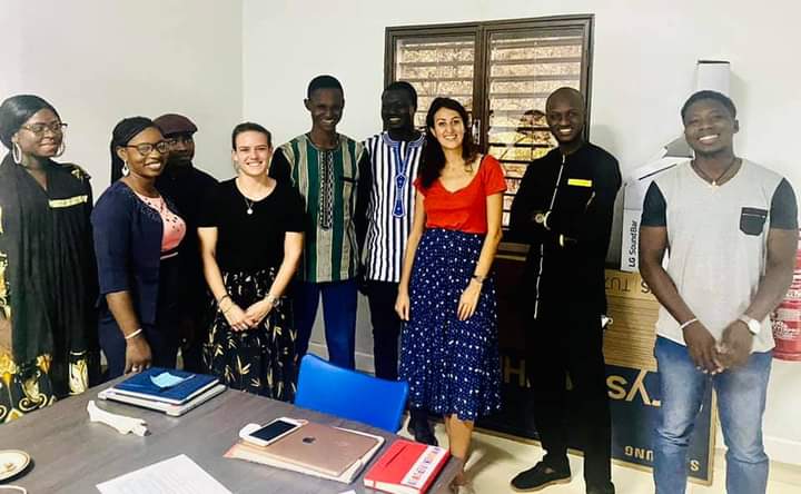 jean_ganame's tweet photo. L'honneur fut pour le Mercredi 27 Janvier dernier de participer par Visio conférence à la réunion entre l’équipe Mahna et Empow'Her pour la mise en place du projet #communia au Burkina Faso.
#empowher
#lateammahna
#ecofintech
#jegap
#on_fonce https://t.co/zzmfDbKn5b