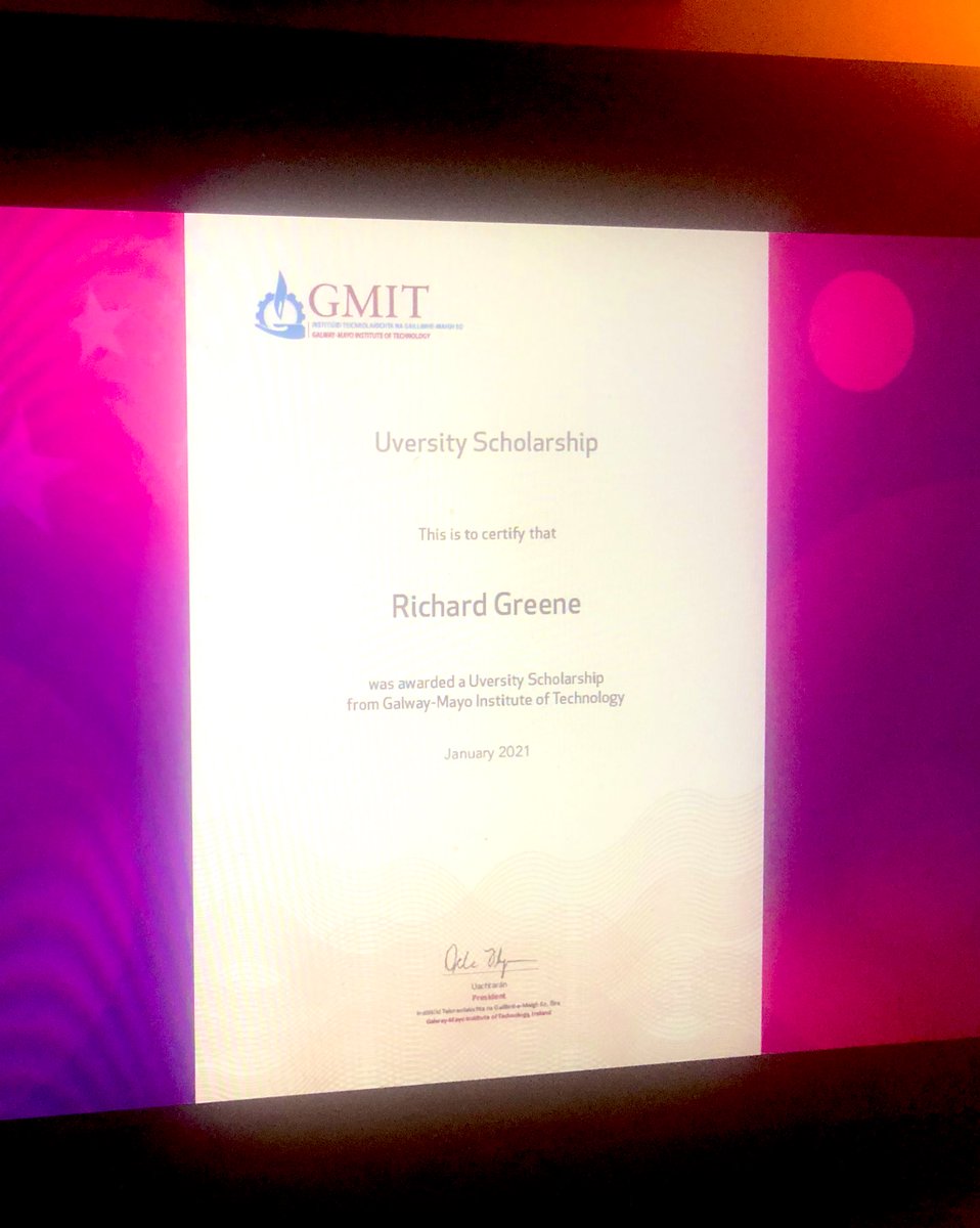 Our first @uversity scholarship recipient @GMITOfficial 👏🏻👏🏻👏🏻 Maith thú Richard!
