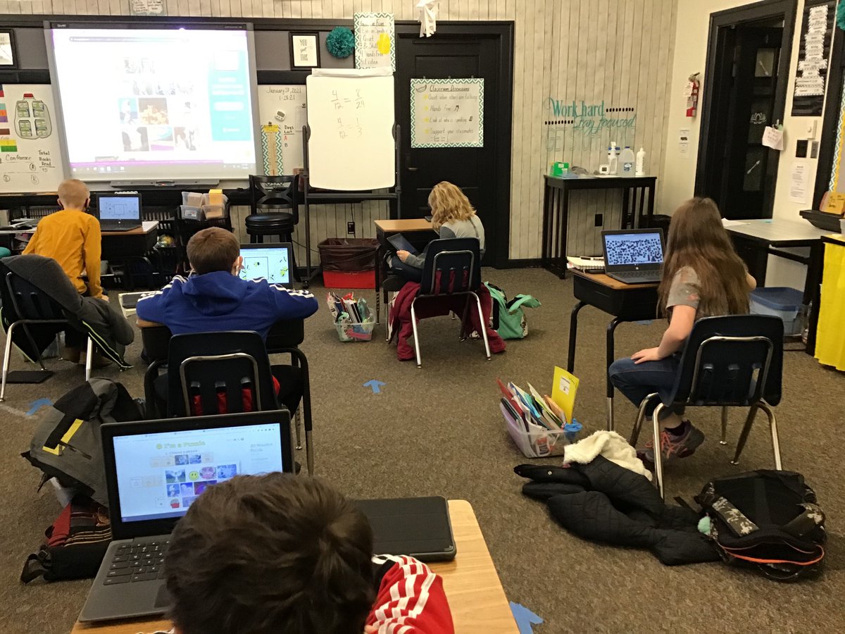 Thomas_4thGrade's tweet photo. In Honor of National Puzzle Day on January 29, we started the day off with some digital puzzles! 🧩🧩 They loved them! 😍  @wispekin #d108ourpurpose https://t.co/GTzmIiVbdU