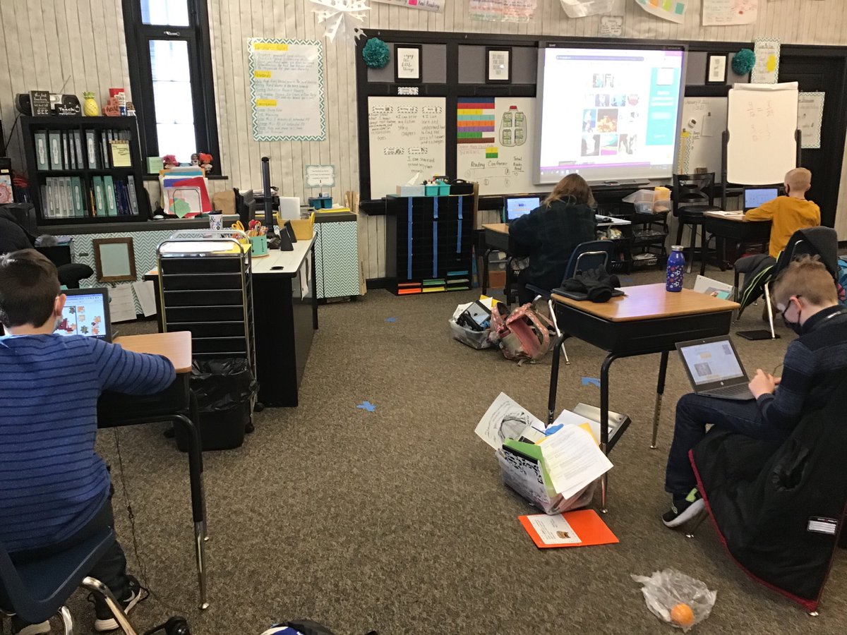 Thomas_4thGrade's tweet photo. In Honor of National Puzzle Day on January 29, we started the day off with some digital puzzles! 🧩🧩 They loved them! 😍  @wispekin #d108ourpurpose https://t.co/GTzmIiVbdU