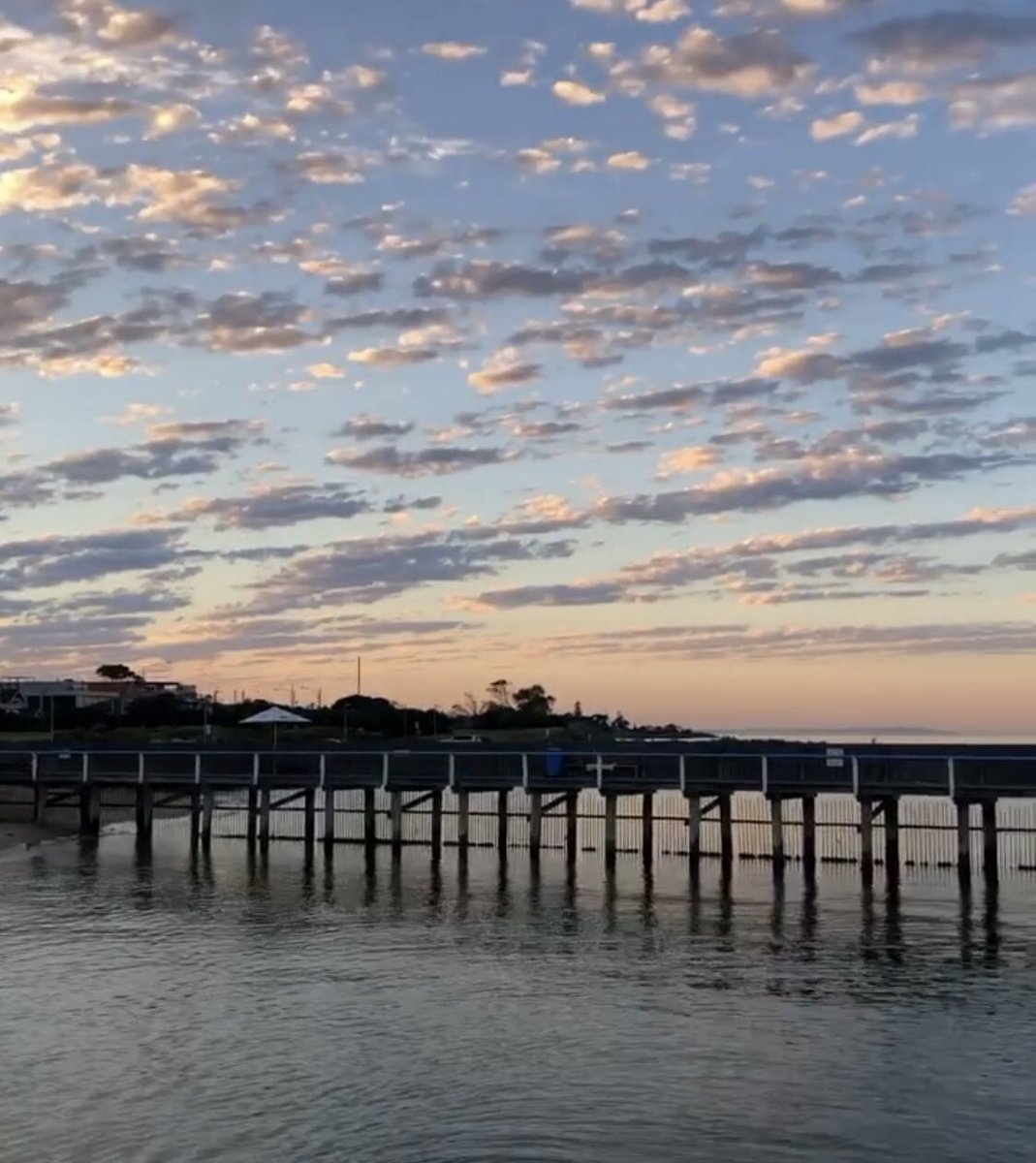 BrightonBaths's tweet photo. Magic hour #BrightonBathsHealthClub #BrightonBaths #Melbourne #Australia #Brighton #Health #Fitness #Lifestyle #Exercise #GymWithAView #Bayside #PersonalTrainer #BrightonBeach #Yoga #Meditation #Pilates #Circuit #Swimming #Beach #Instagood #PhotoOfTheDay #Love #Happy https://t.co/vk9PWDP3Tv
