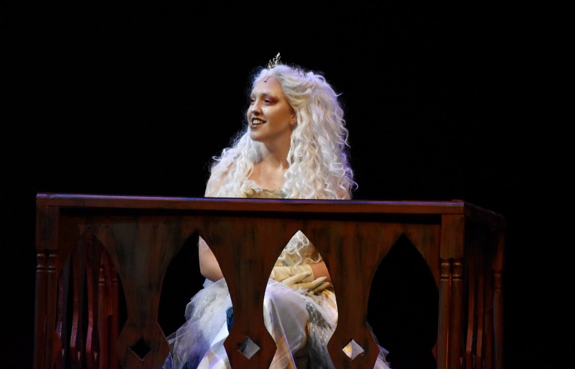 cphsyearbook_'s tweet photo. Some photos from the fall play. Like to see more? Buy our 2021 yearbook! Link in bio ✨ https://t.co/G7ZM0E54zn