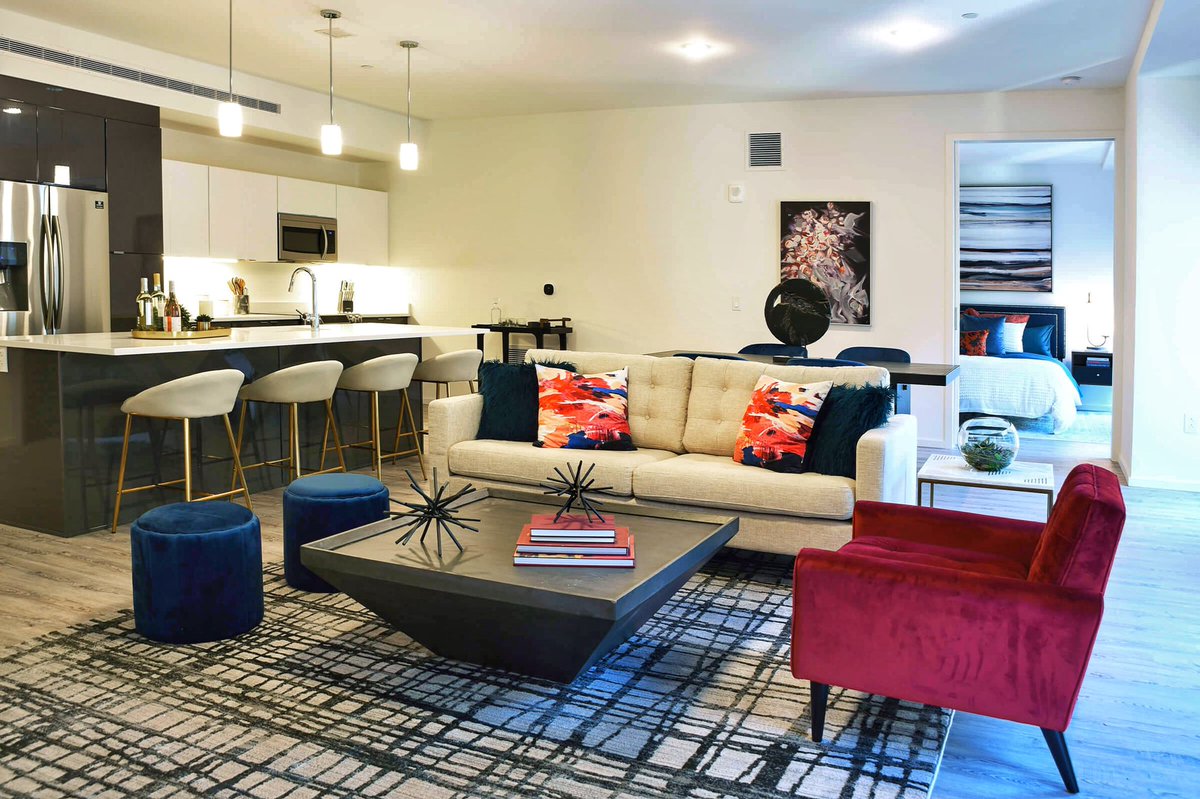 TheBeaconCLE's tweet photo. Great rooms for great residents. All of our 1 & 2 bedroom spaces feature an #OpenLayout living room and kitchen for plenty of room to stretch out in your #Home in the city.
Come see for yourself, contact us anytime ➡️ https://t.co/ks7jbkzGq0 https://t.co/g1pn7SutvK