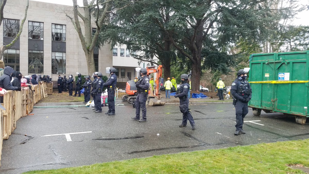 Here's the scene. The officers on the line are Bellingham Police.