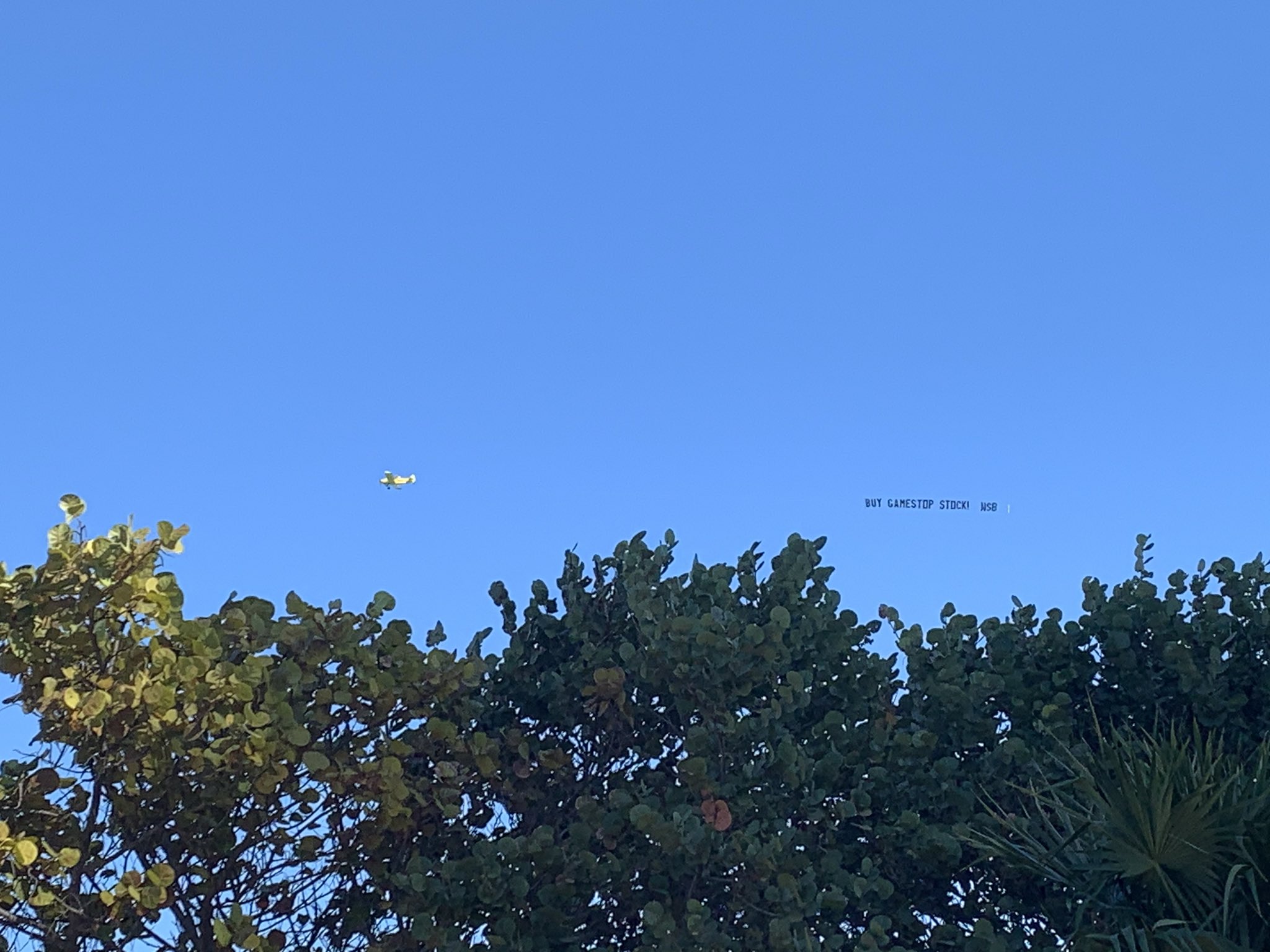 Es2LrSyXAAMk89o?format=jpg&name=large