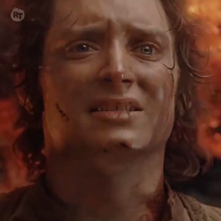 Happy birthday to star Elijah Wood! Which LOTR movie is your favorite? 
