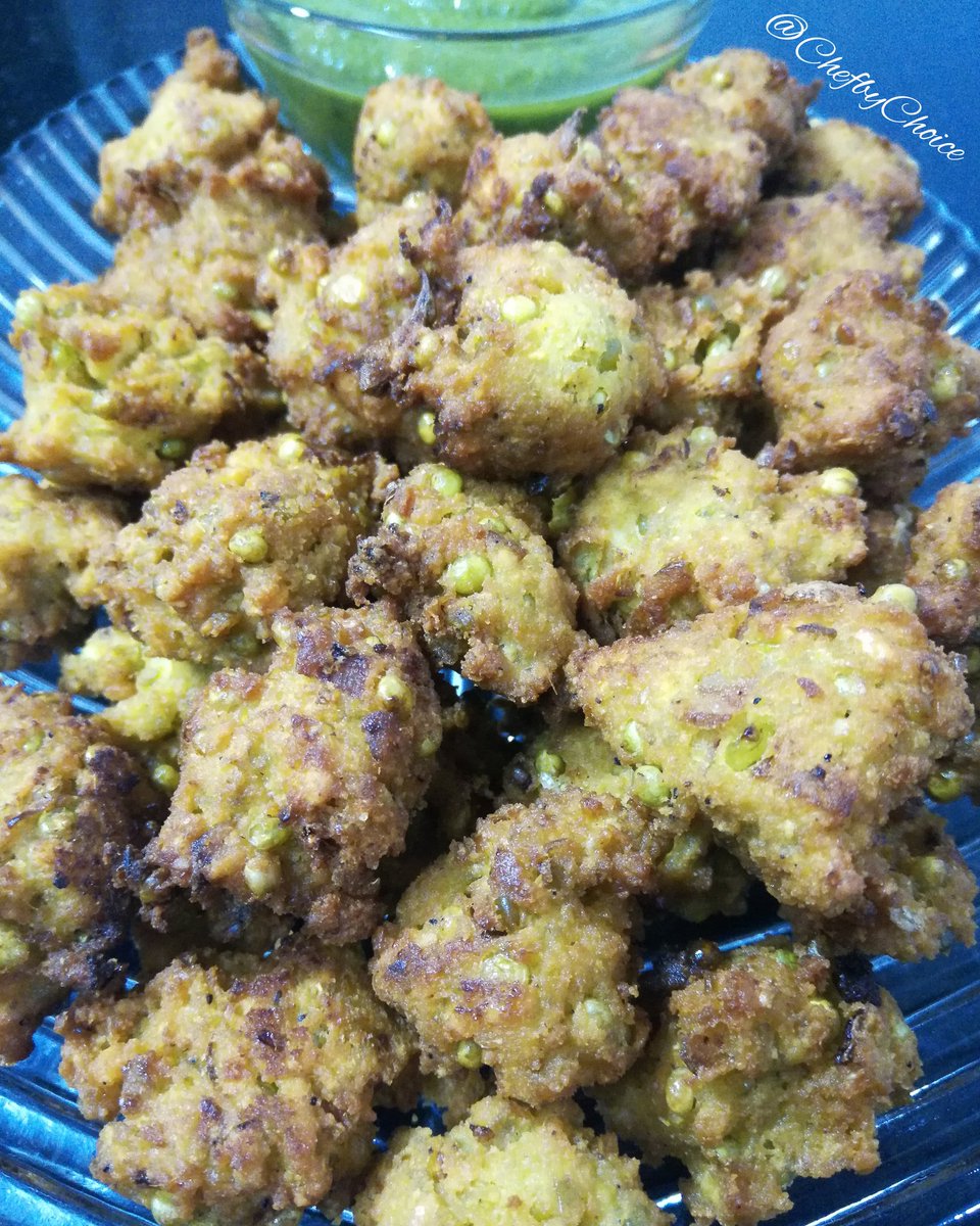 ChefbyChoice1's tweet photo. #chefbychoice #snacks #teatimesnacks #ponkvada #sorghumfritters #vegetariancuisine #Indianfood #food #foodie #foodlover #foodblogger #foodstyling #delicacies  #cookwithCBC #cooking #passionforcooking

Recipe:
Instagram - https://t.co/2o9P6Sb9Gt
Facebook -https://t.co/q4plslRbIU https://t.co/uawD3Txrnz