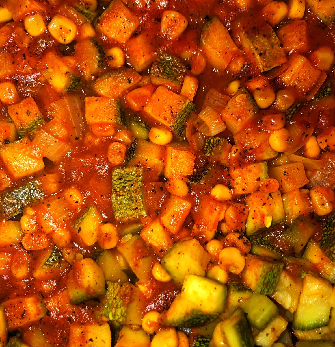 mgao71's tweet photo. Las consentidas #calabacitas #picositas 😋 https://t.co/mC8UF6xd2R