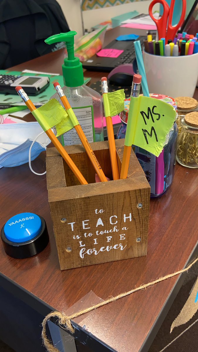 ✏️teacher hack🎉
I put duct tape on 4 pencils over a week ago. They’ve come back after every class period! 👏🏻👏🏻 #winning #whateverworks