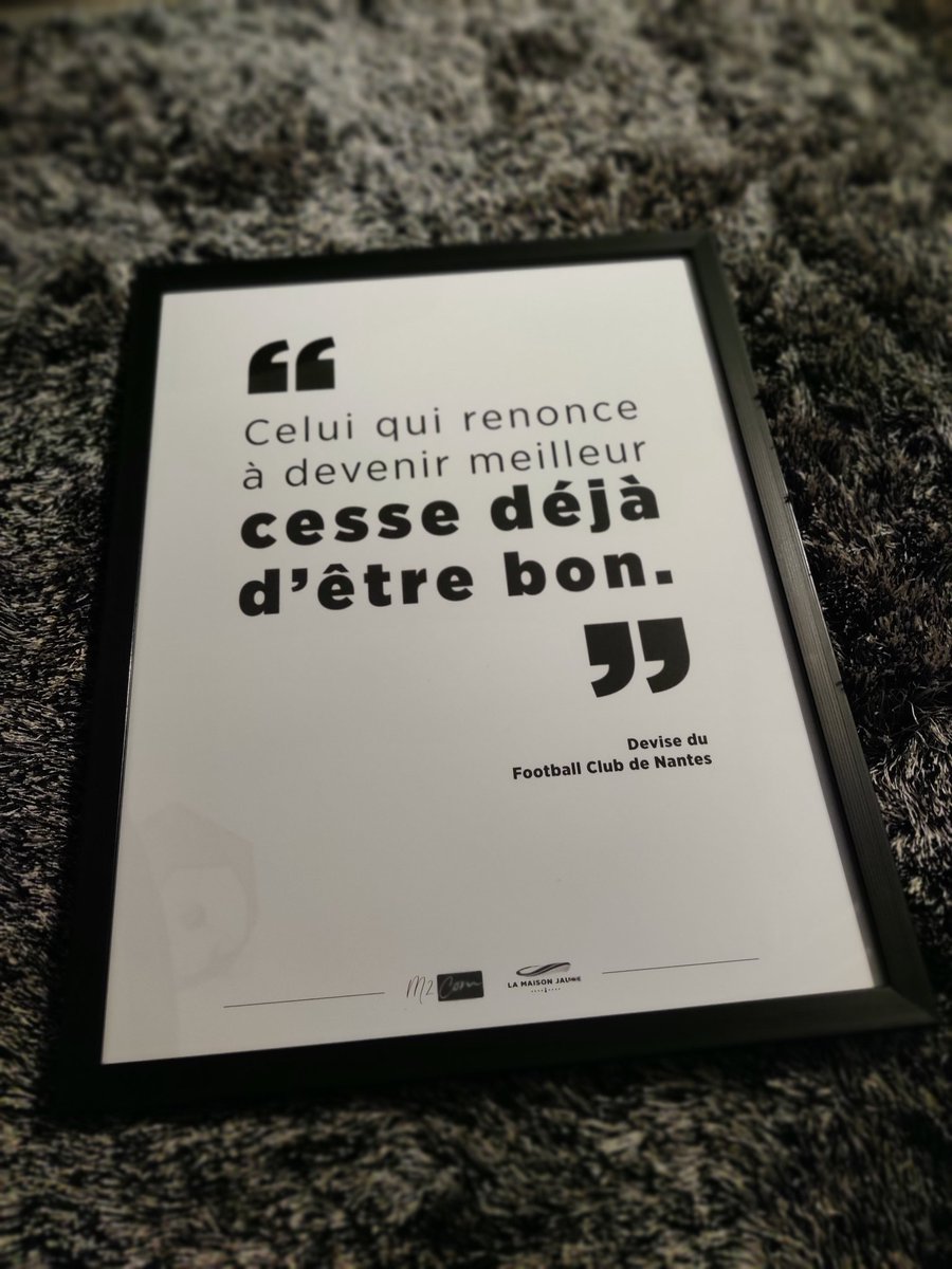 Pierre443's tweet photo. J'attendais de l'encadrer pour remercier @M2Com44 et @La_MaisonJaune pour cette superbe affiche 😍💛💚
Sa place est déjà toute trouvée !
Merci encore 😎 https://t.co/NMEIXRUxkO